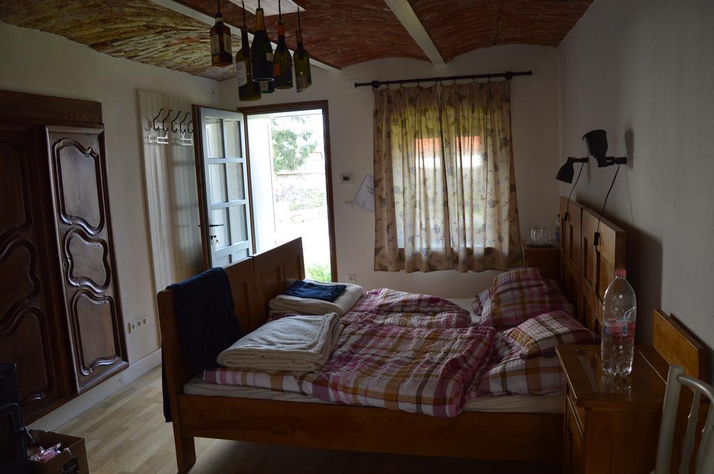 Bagolyvar Fogado- Ujfalusy Marton Vendeghaz Zirc Exterior foto