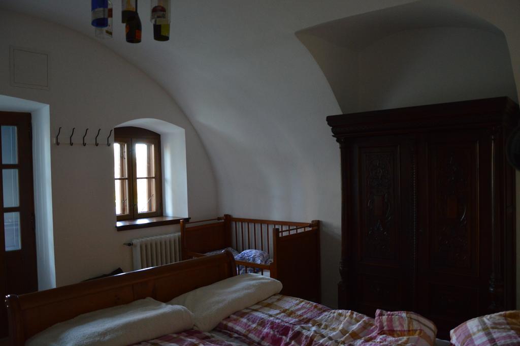 Bagolyvar Fogado- Ujfalusy Marton Vendeghaz Zirc Exterior foto